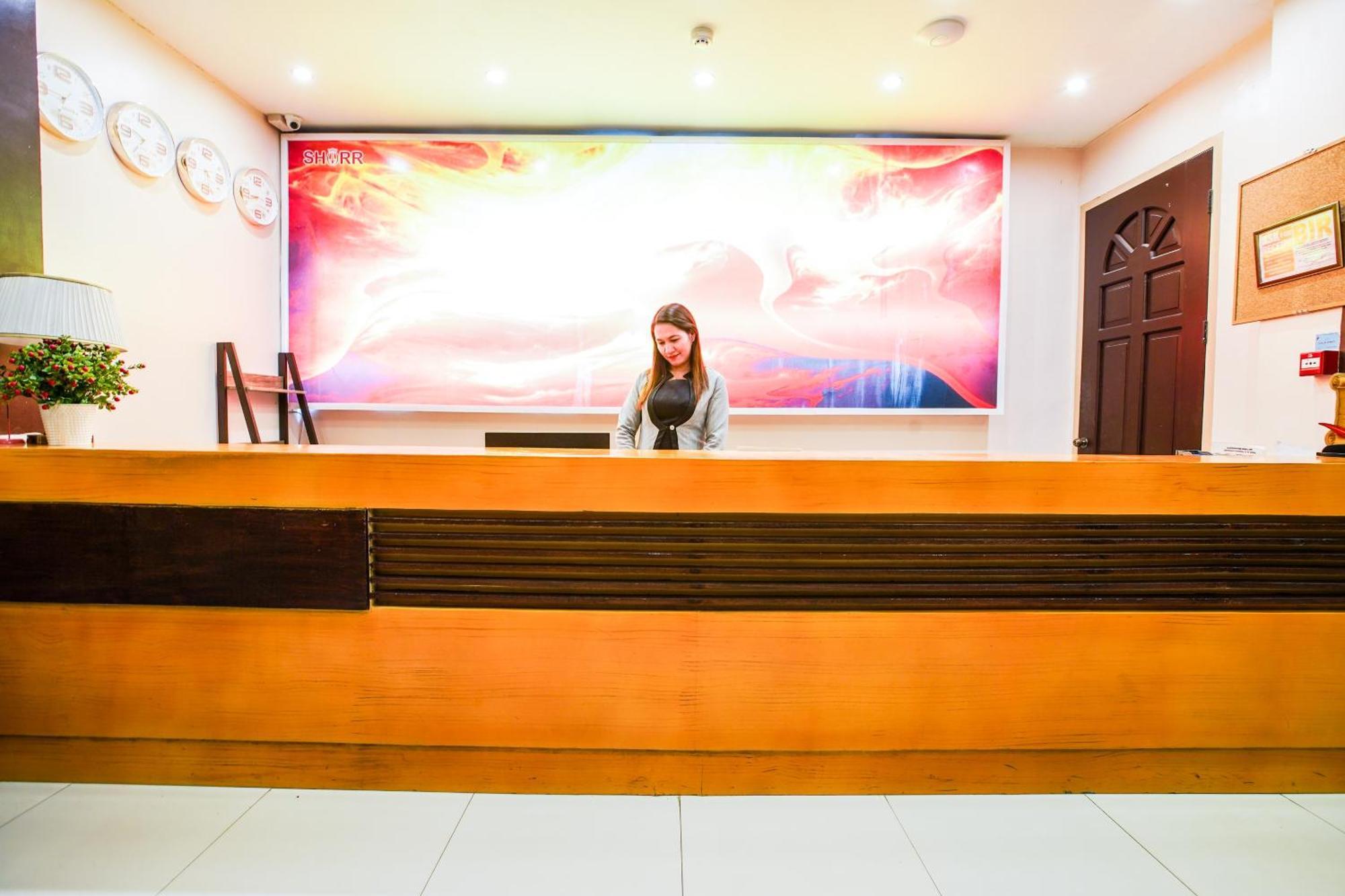 Oyo 236 Hotel Edmundo Pototan Екстер'єр фото